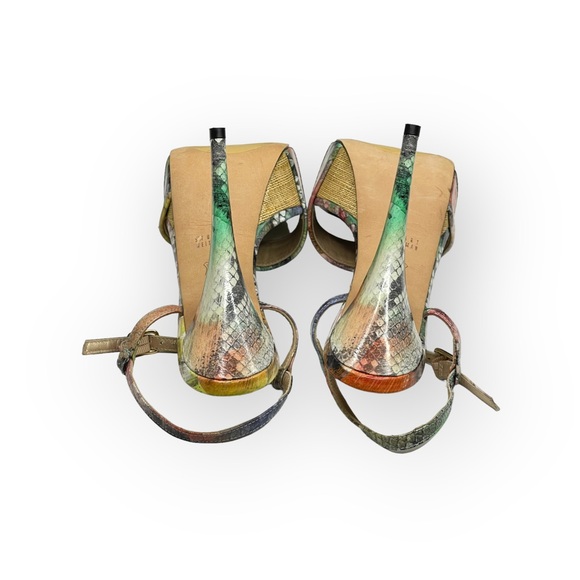 Stuart Weitzman 𒀭Pretty Python Platform Heel Sandal 𒀭Color Patent Leather 𒀭9B - Picture 13 of 17